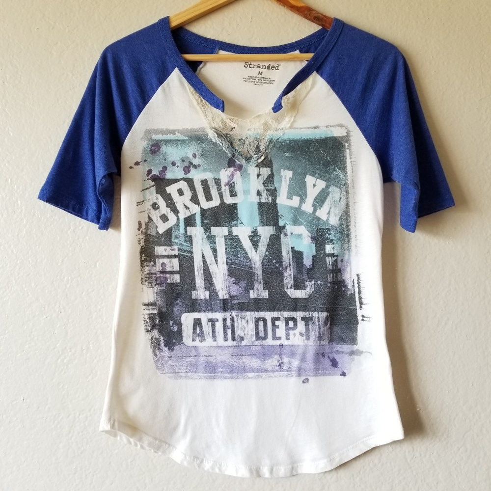 😀 Brooklyn NYC Baseball Graphic Tee Lace Detail